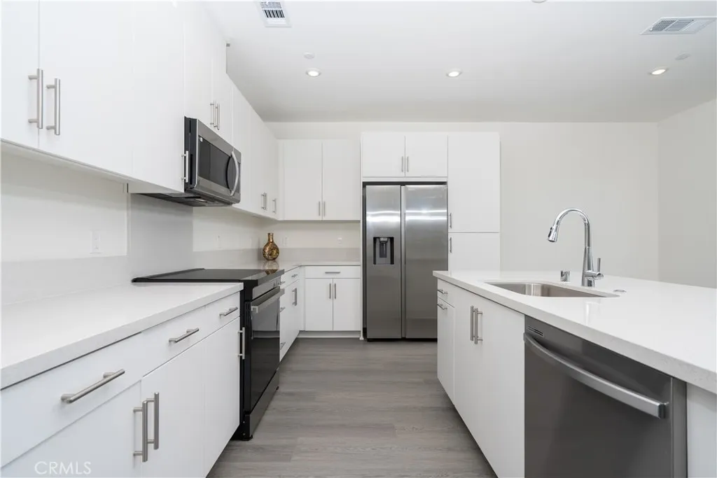 Additional image 9 of 3251 E Emerald Drive, Ontario, CA 91761