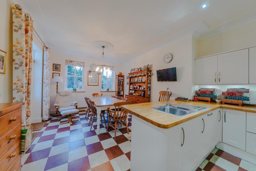 房产图片 7 - 埃奇巴斯顿，克拉伦登路