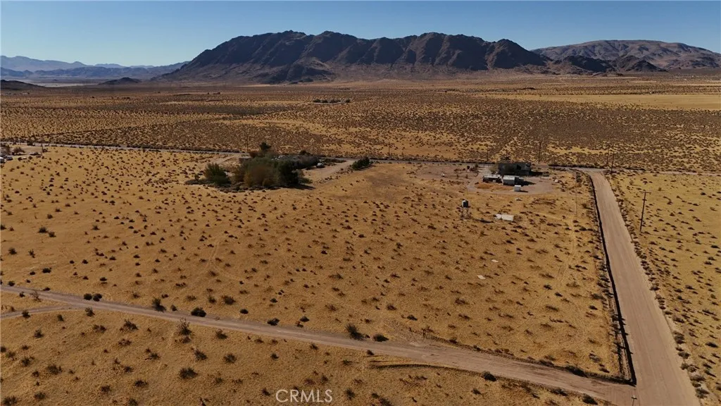 Additional image 5 of 713 Waalew Road, Lucerne Valley, CA 92356