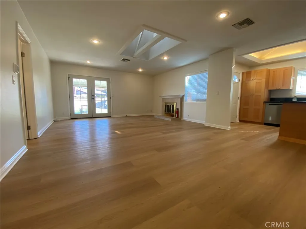 Additional image 7 of 2517 S Douglas St, Santa Ana, CA 92704