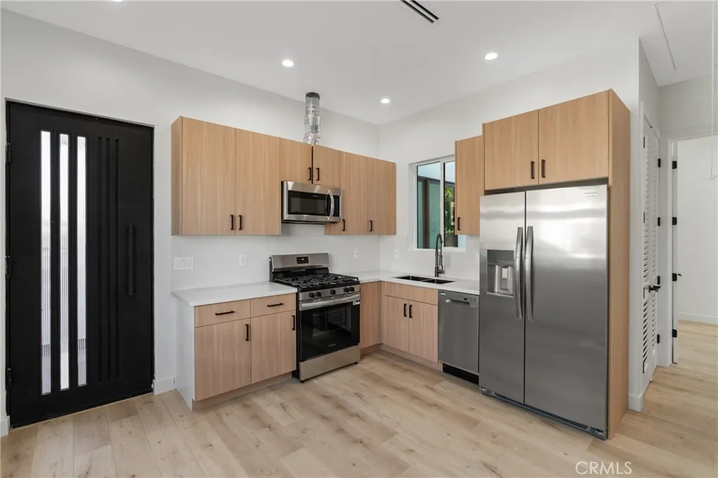 Additional image 7 of 17313 Los Alimos Unit 1/2, Granada Hills, CA 91344