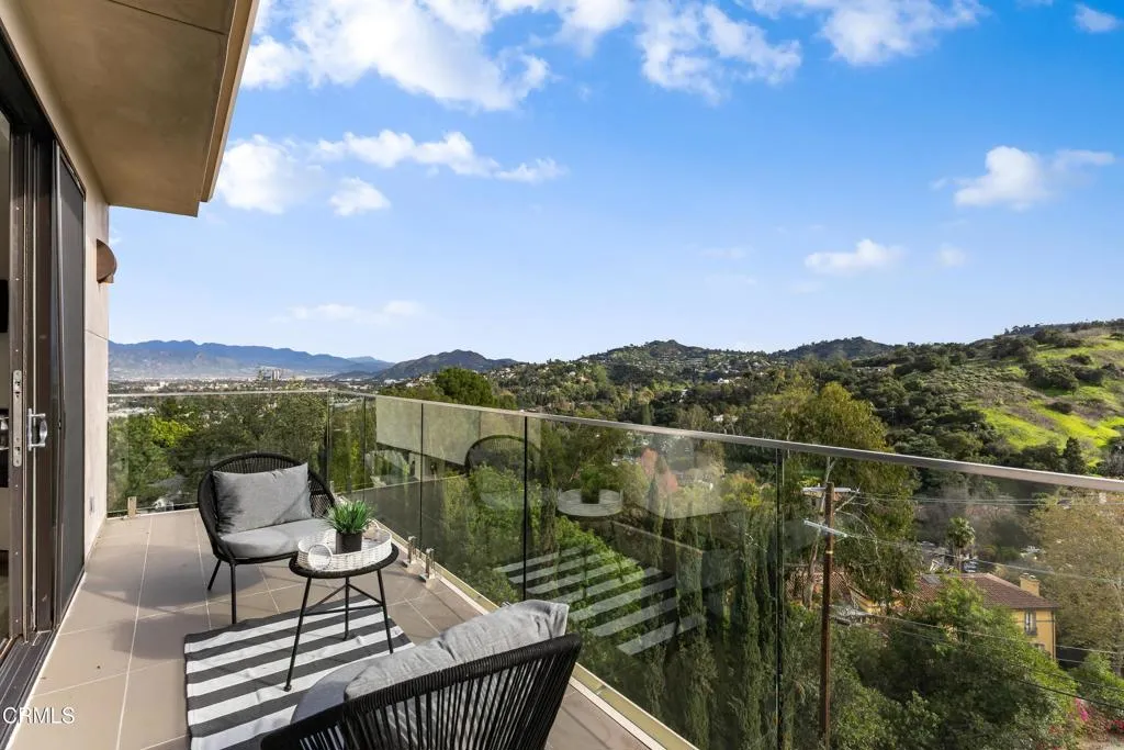 Additional image 89 of 12480 Viewcrest Road, Los Angeles, CA 91604