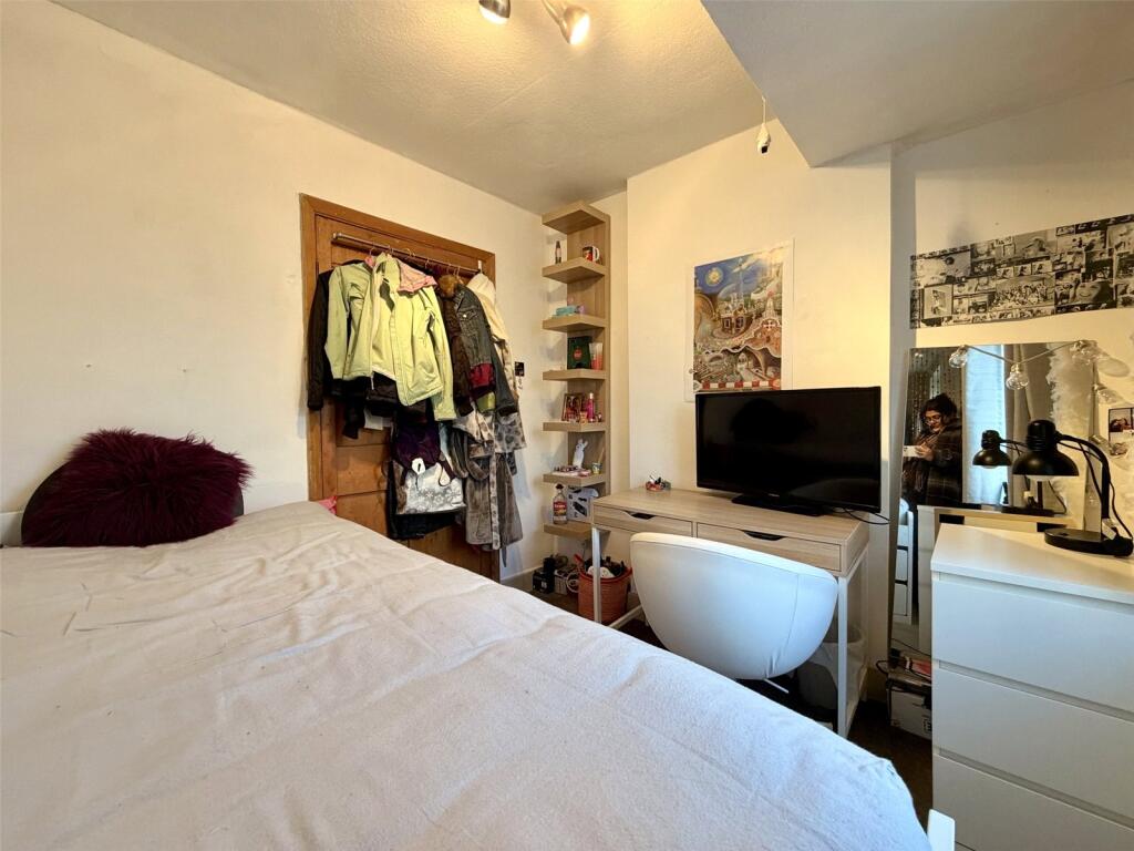 房产图片 19 - 伯明翰西米德兰兹沃斯特米德尔斯，B14，Stot Fold Road