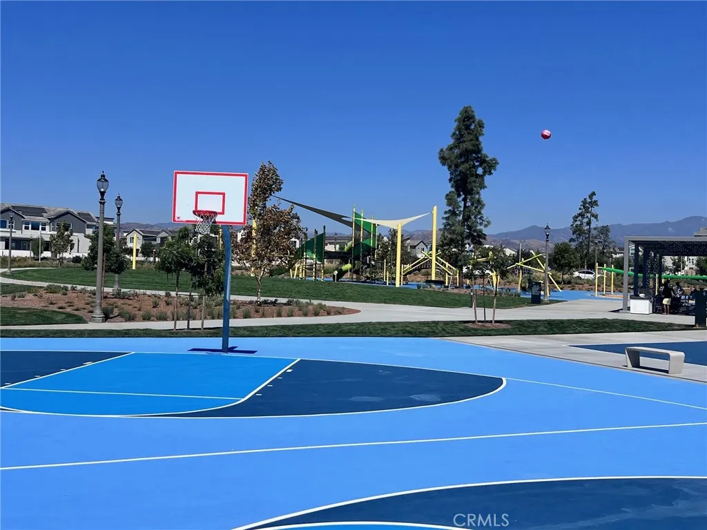 Additional image 38 of 114 Draw, Irvine, CA 92618