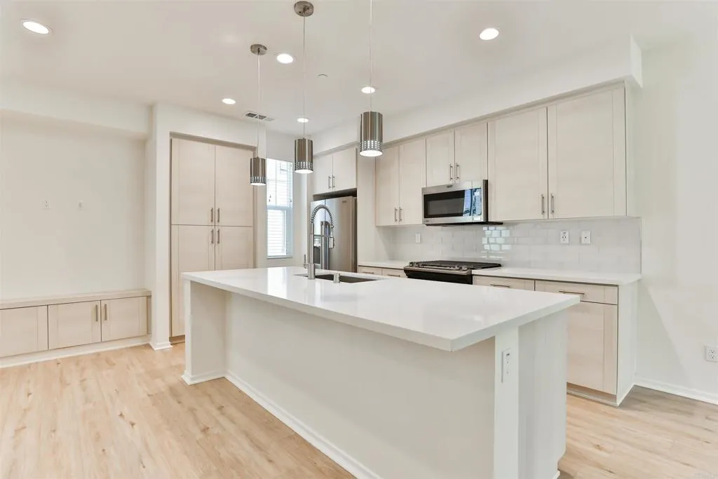 Additional image 6 of 1221 Via Lucero, Oceanside, CA 92056