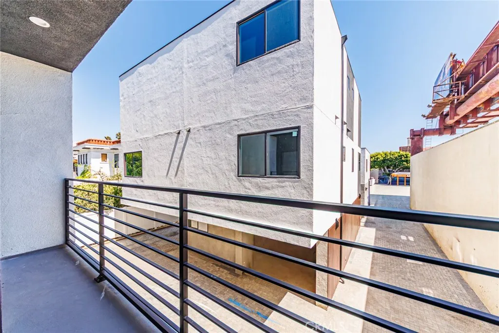 Additional image 48 of 1859 Crenshaw Boulevard, Los Angeles, CA 90019