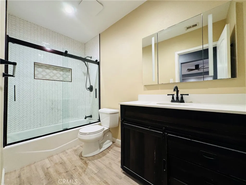 Additional image 12 of 17804 San Fernando Mission, Granada Hills, CA 91344