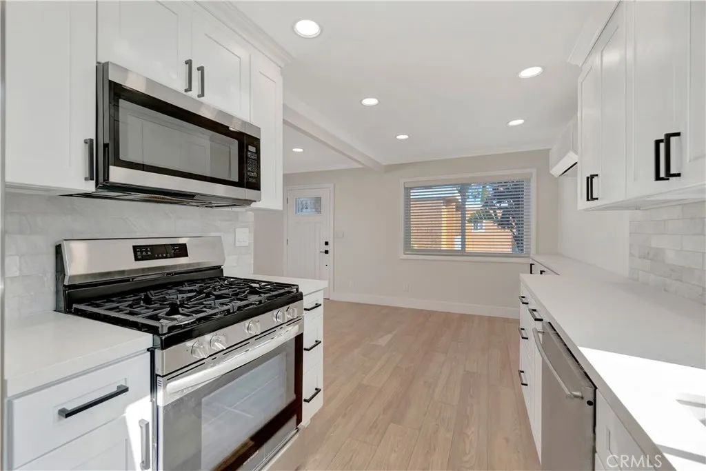 Additional image 51 of 209 13th Street Unit D, Huntington Beach, CA 92648