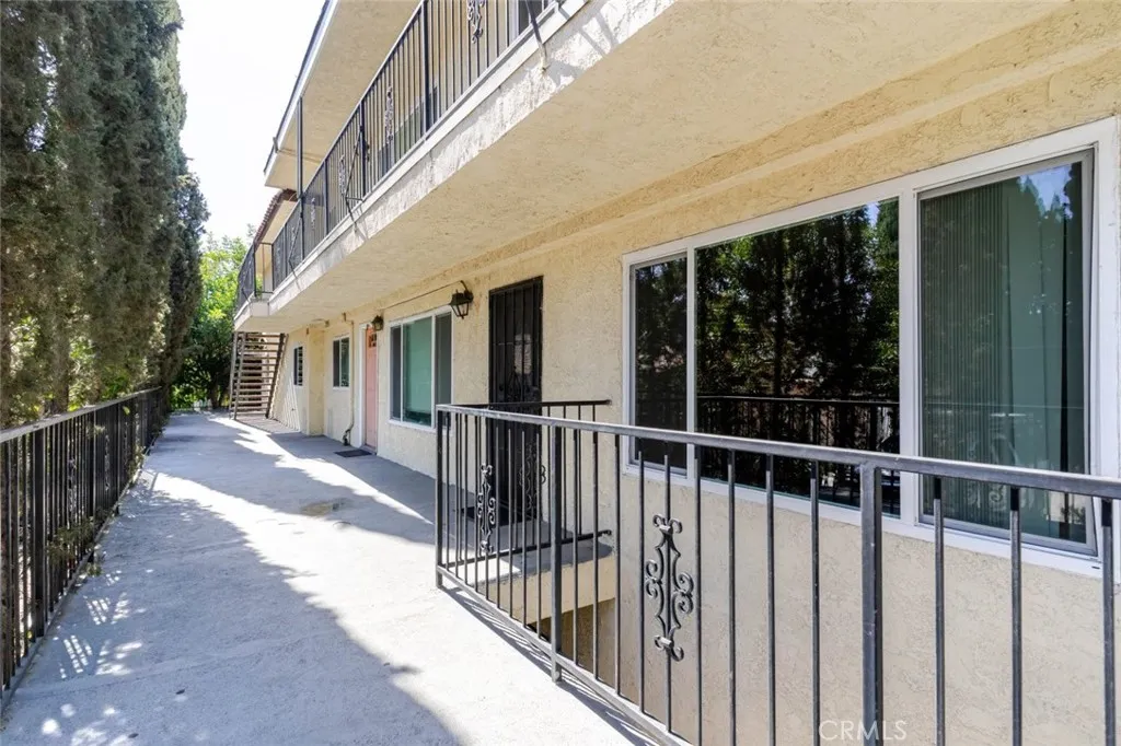 Additional image 45 of 909 E Garfield Ave Unit 3, Glendale, CA 91205