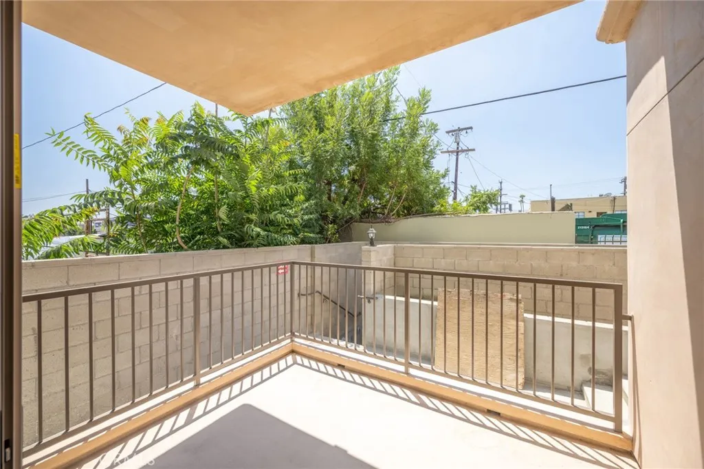 Additional image 14 of 14526 Hartland Street Unit 104, Van Nuys, CA 91405