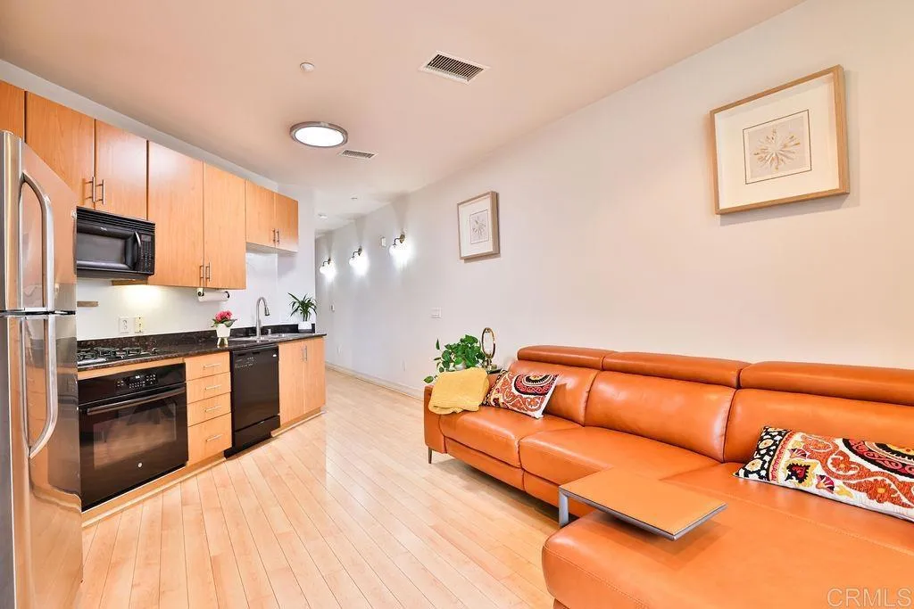 Additional image 47 of 1225 Island, San Diego, CA 92101