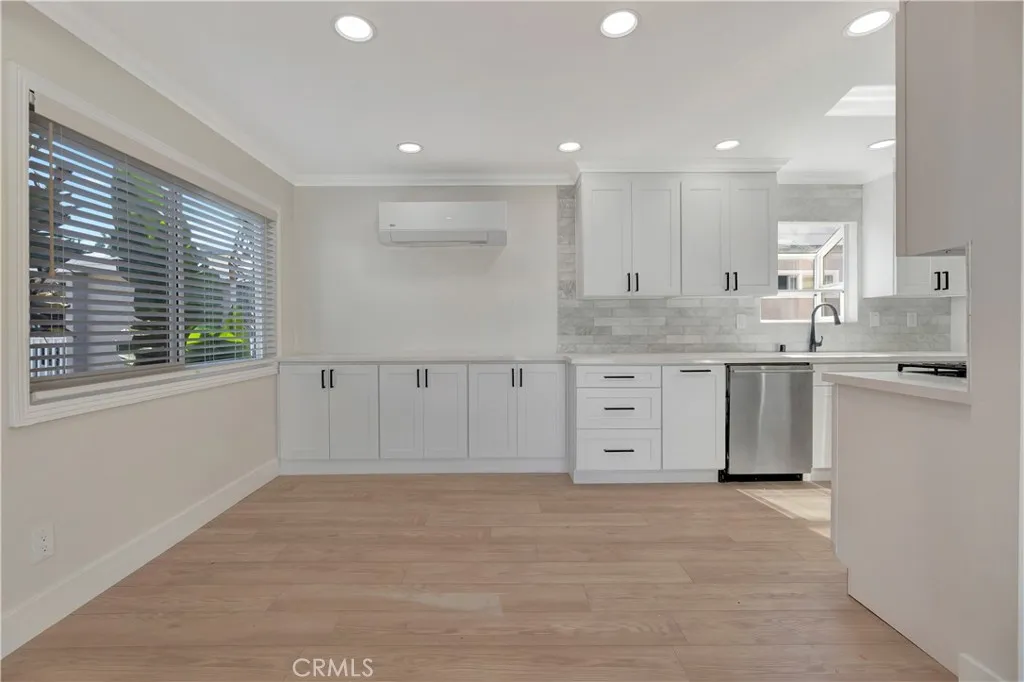 Additional image 10 of 209 13th Street Unit D, Huntington Beach, CA 92648