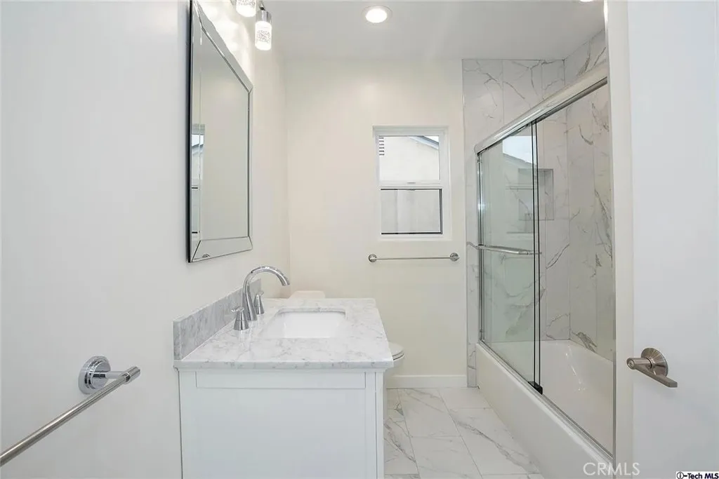 Additional image 39 of 10424 Woodley Avenue, Granada Hills, CA 91344