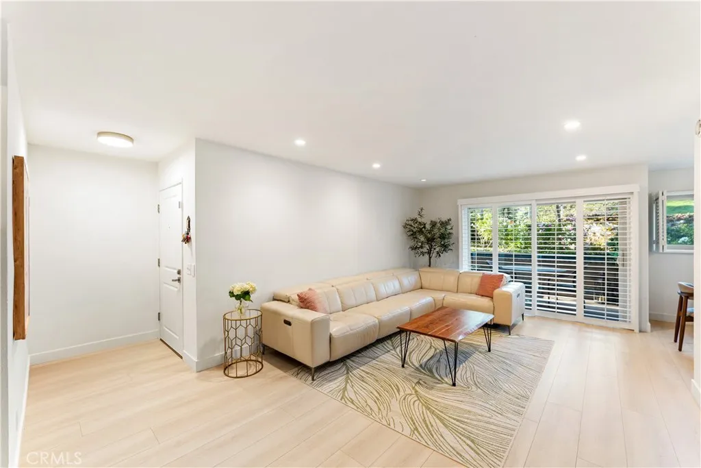 Additional image 5 of 4724 Park Granada Unit 217, Calabasas, CA 91302