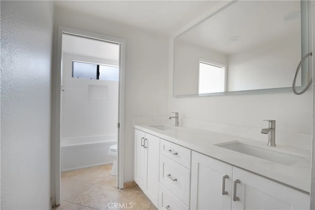 Additional image 28 of 57 Claret, Irvine, CA 92614