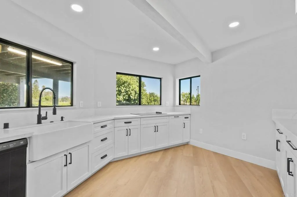 Additional image 111 of 1051 Via Rancho Parkway, Escondido, CA 92029