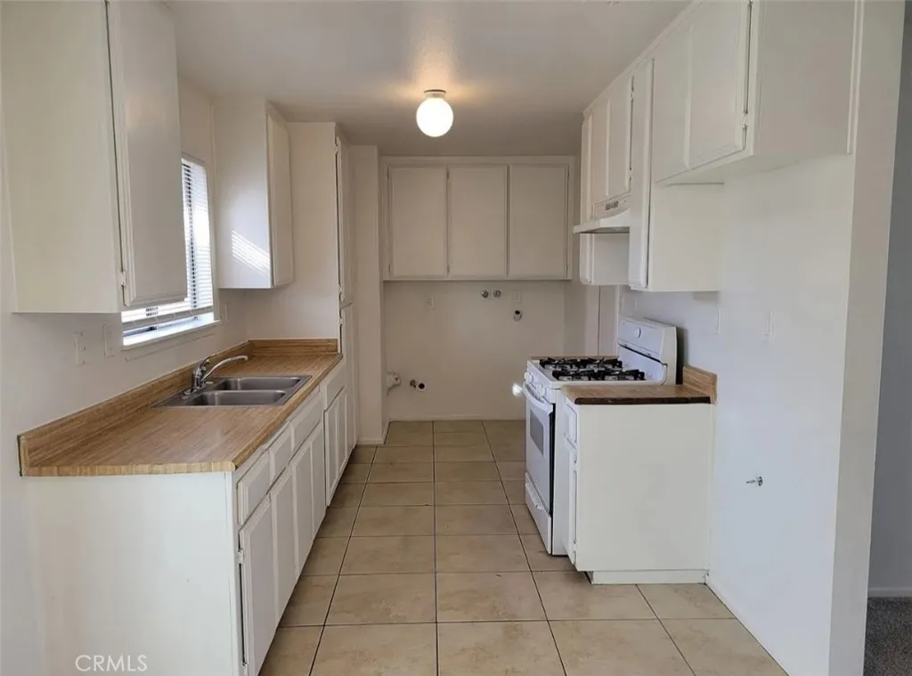 Additional image 15 of 15961 Green hill Dr Unit 4, Victorville, CA 92394