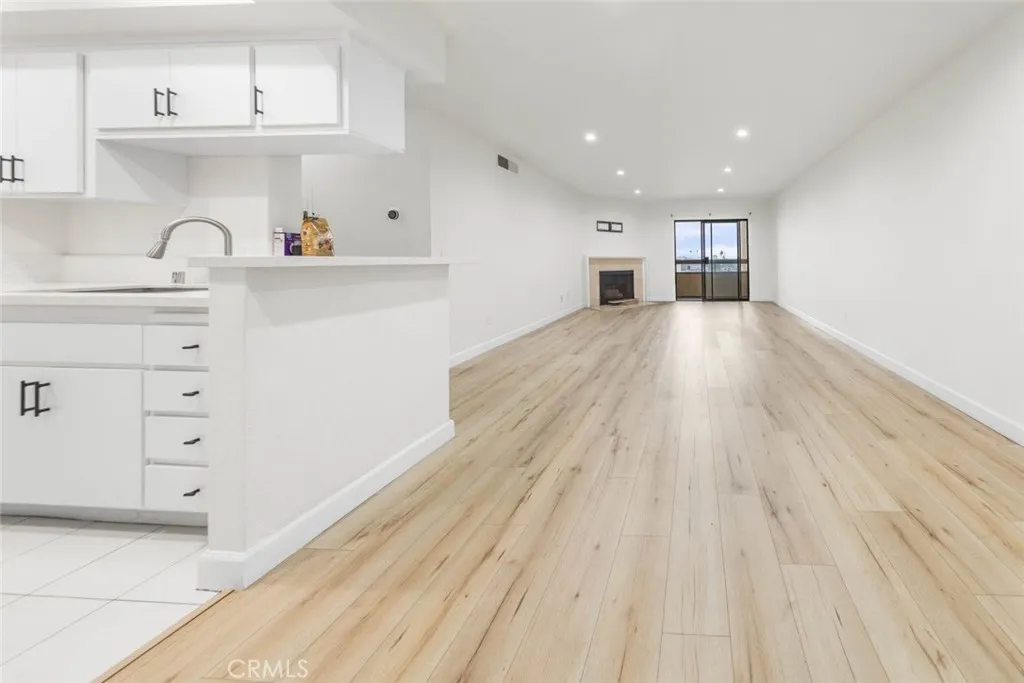 Additional image 17 of 424 Oak Street Unit 324, Glendale, CA 91204