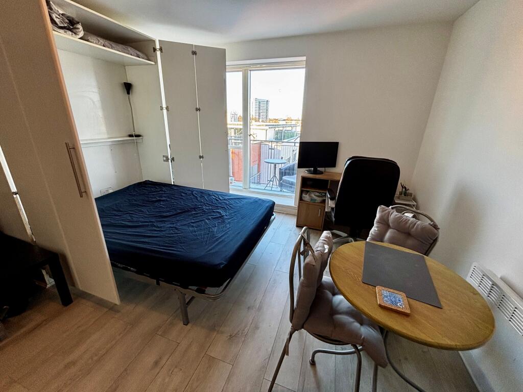 Additional image 2 of Callisto