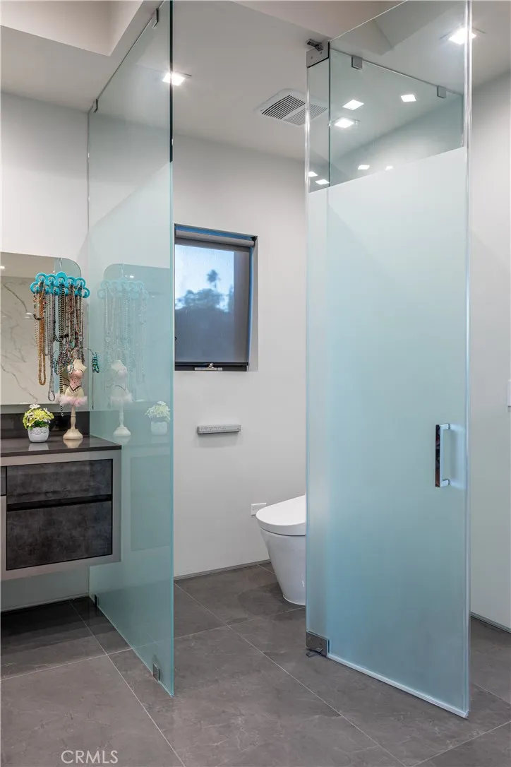 Additional image 105 of 19333 Rosita Street, Tarzana, CA 91356