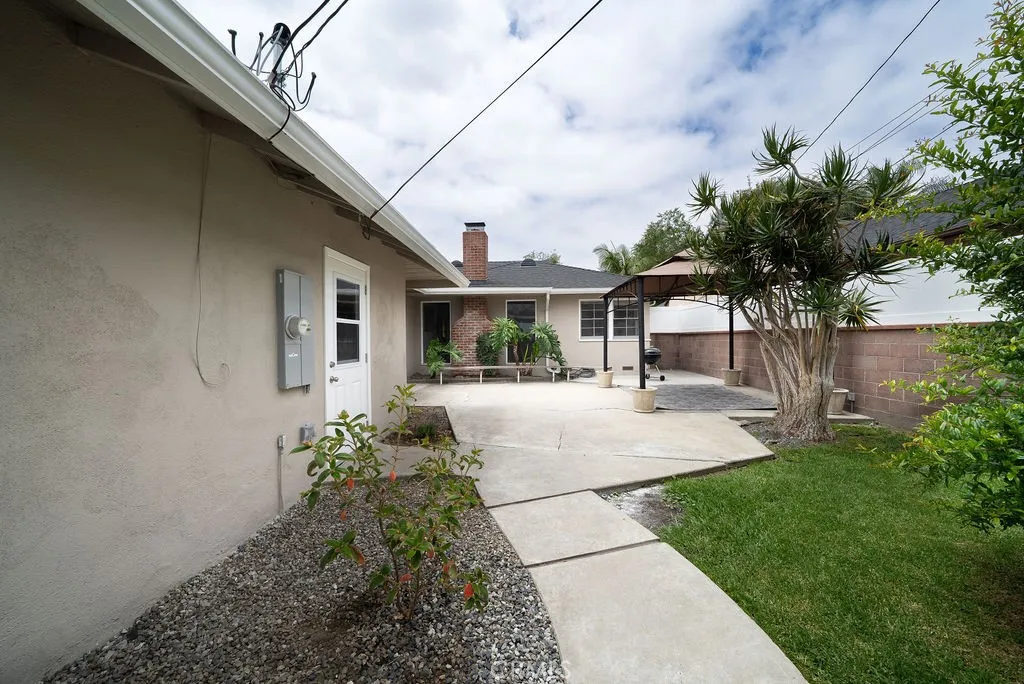 Additional image 29 of 2542 Vuelta Grande Ave, Long Beach, CA 90815