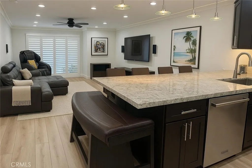 Additional image 3 of 200 Pacific Coast St, Huntington Beach, CA 92648