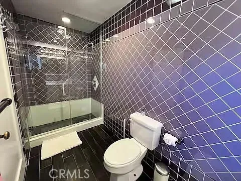 Additional image 50 of 2597 Dearborn, Los Angeles, CA 90068