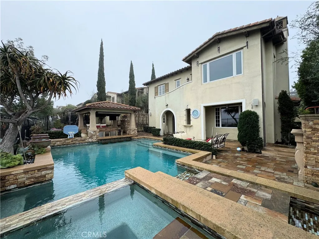 Additional image 26 of 19 Momento, Irvine, CA 92603