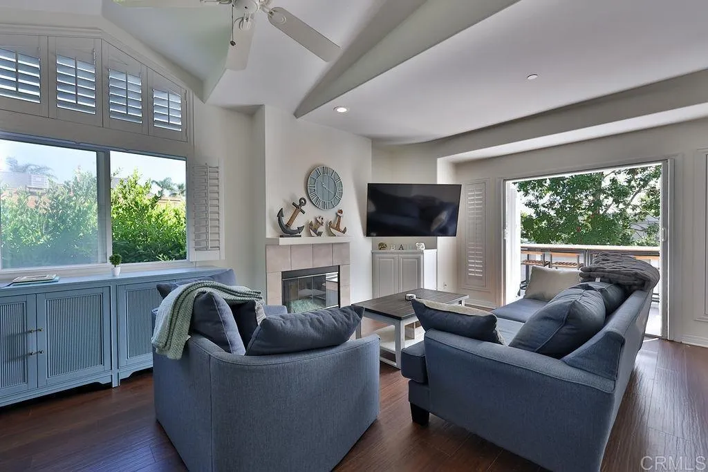 Additional image 75 of 828 D Avenue, Coronado, CA 92118