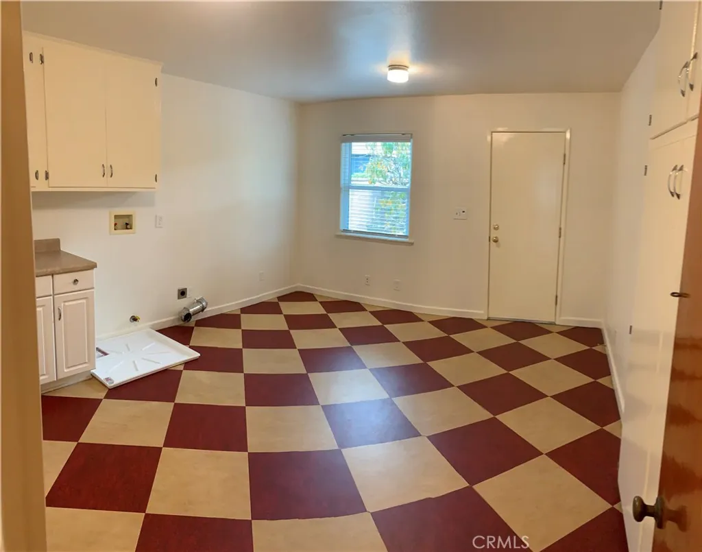 Additional image 6 of 216 Baltimore Ave, Huntington Beach, CA 92648