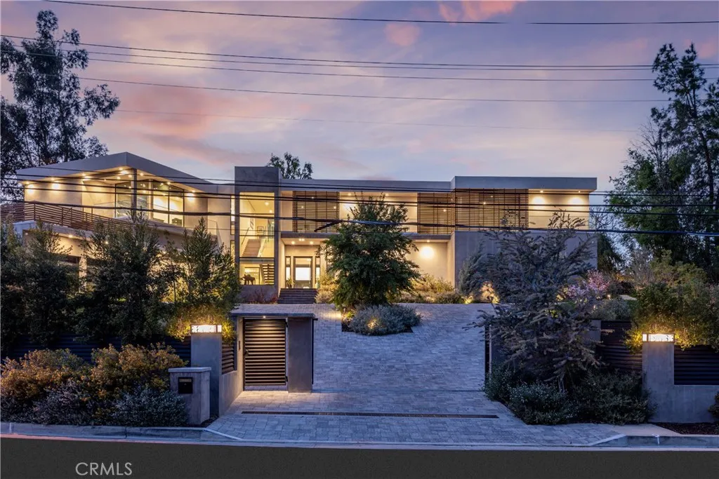 Additional image 9 of 19333 Rosita Street, Tarzana, CA 91356