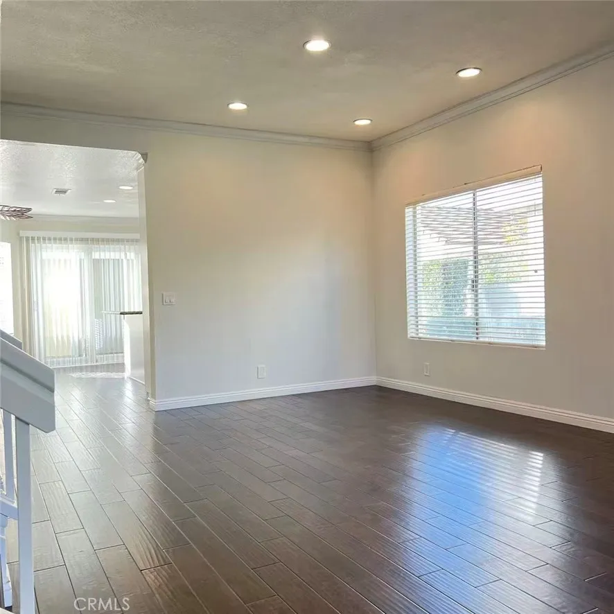 Additional image 13 of 585 Springbrook N, Irvine, CA 92614