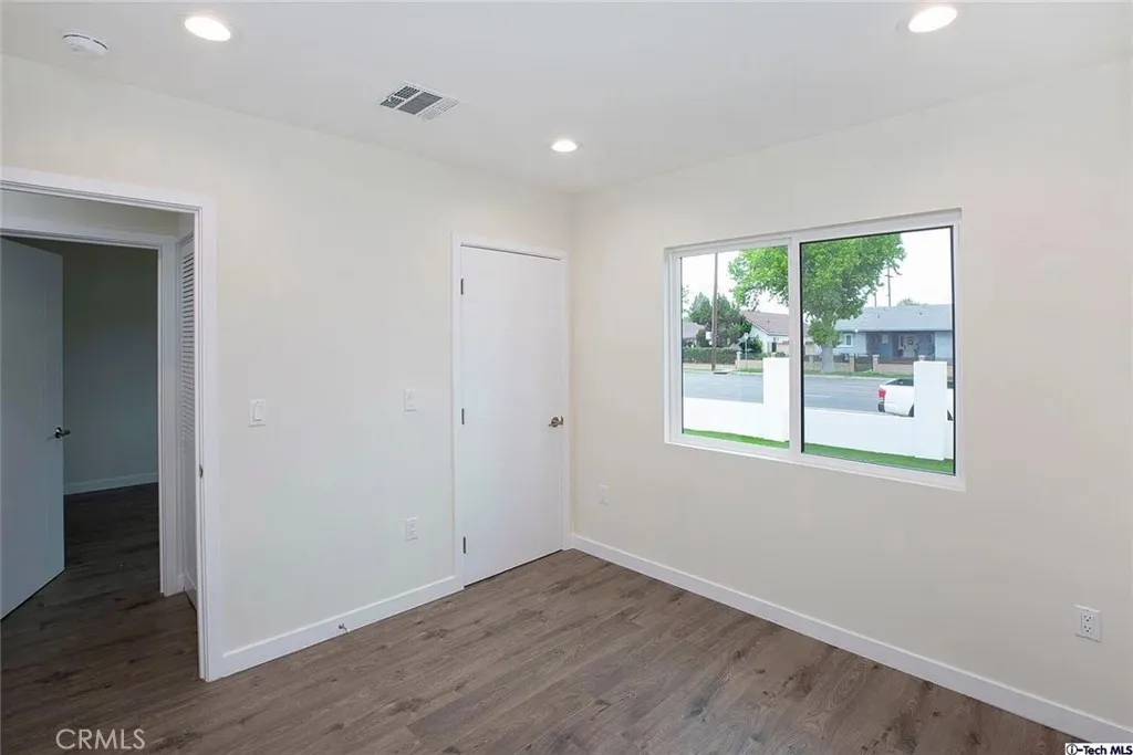 Additional image 34 of 10424 Woodley Avenue, Granada Hills, CA 91344