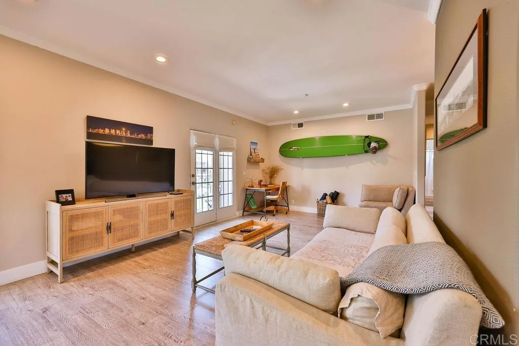 Additional image 121 of 229 Orange Ave Unit 3, Coronado, CA 92118