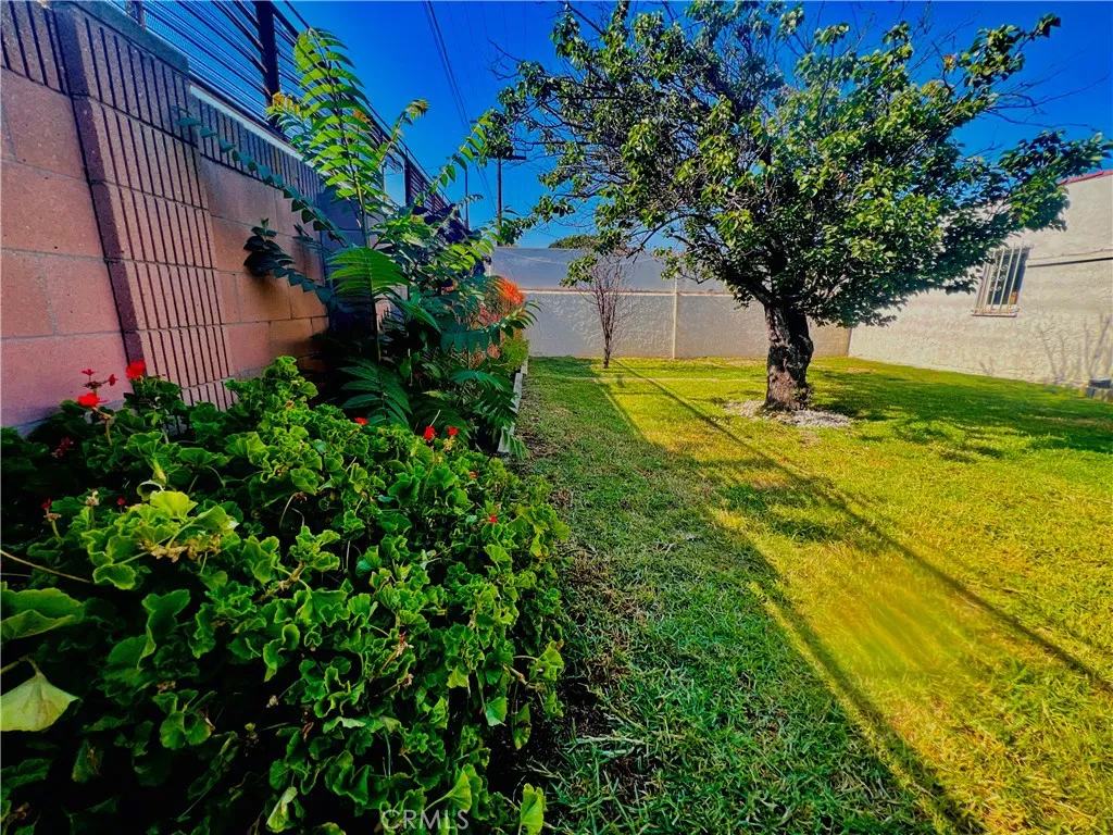 Additional image 19 of 9101 La Salle, Los Angeles, CA 90047