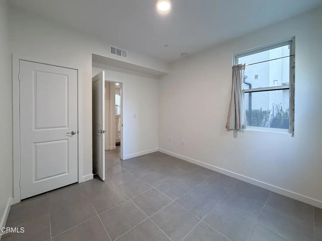 Additional image 19 of 1568 E Thompson Boulevard, Ventura, CA 93001