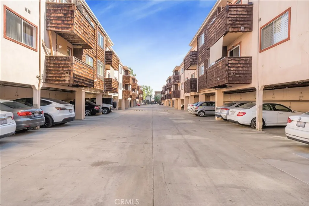 Additional image 30 of 5403 Newcastle Avenue Unit 12, Encino, CA 91316
