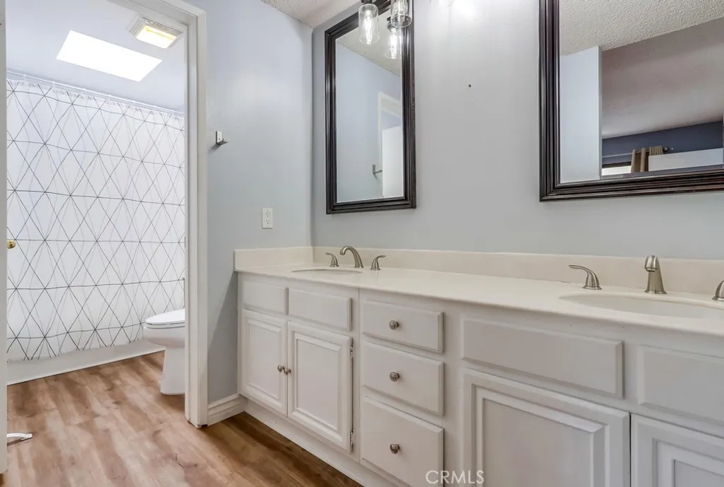 Additional image 18 of 38 Springacre, Irvine, CA 92614