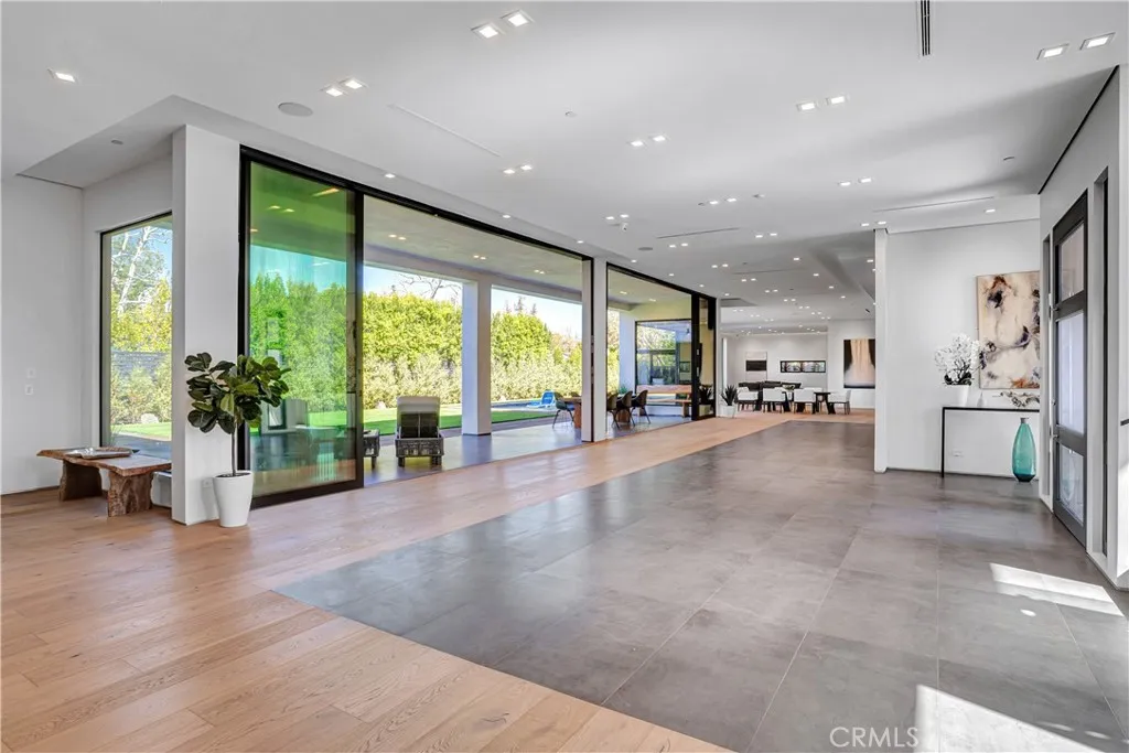 Additional image 123 of 19333 Rosita Street, Tarzana, CA 91356