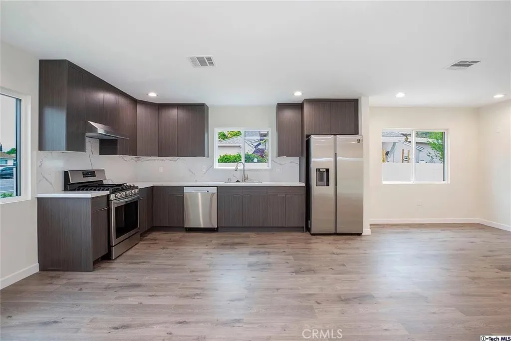 Additional image 9 of 10424 Woodley Avenue, Granada Hills, CA 91344