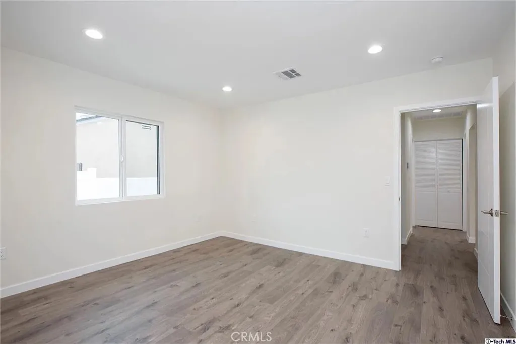 Additional image 16 of 10424 Woodley Avenue, Granada Hills, CA 91344