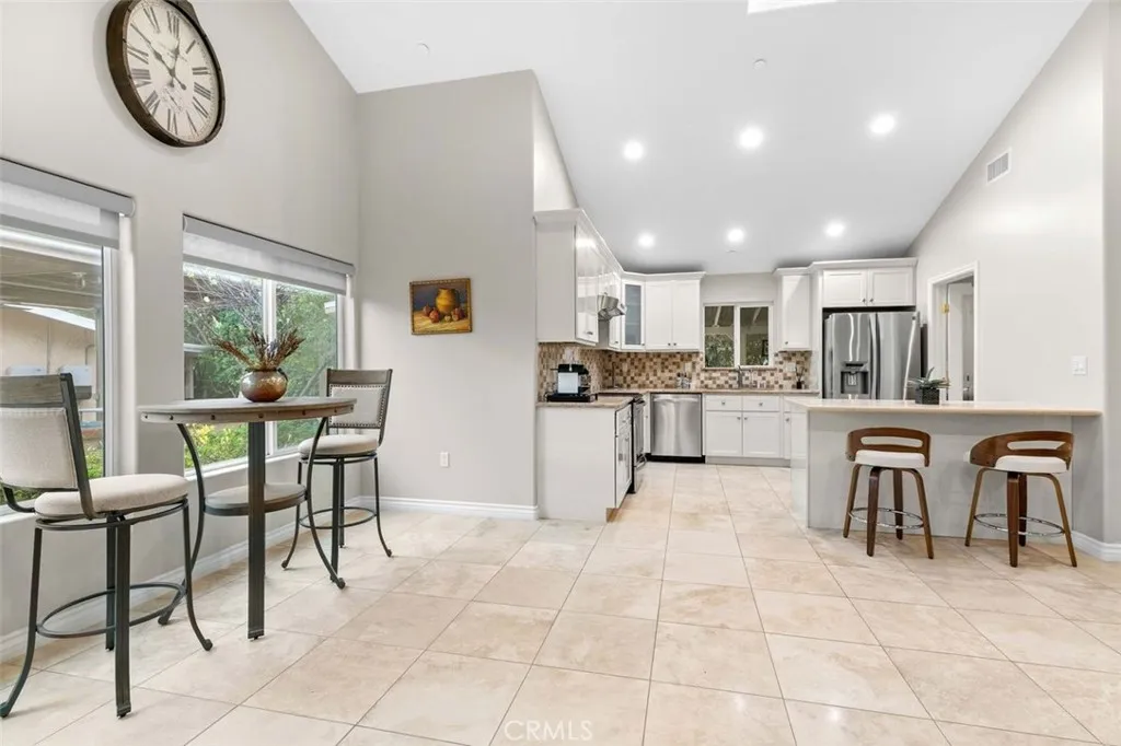 Additional image 35 of 16577 Knollwood Dr, Granada Hills, CA 91344