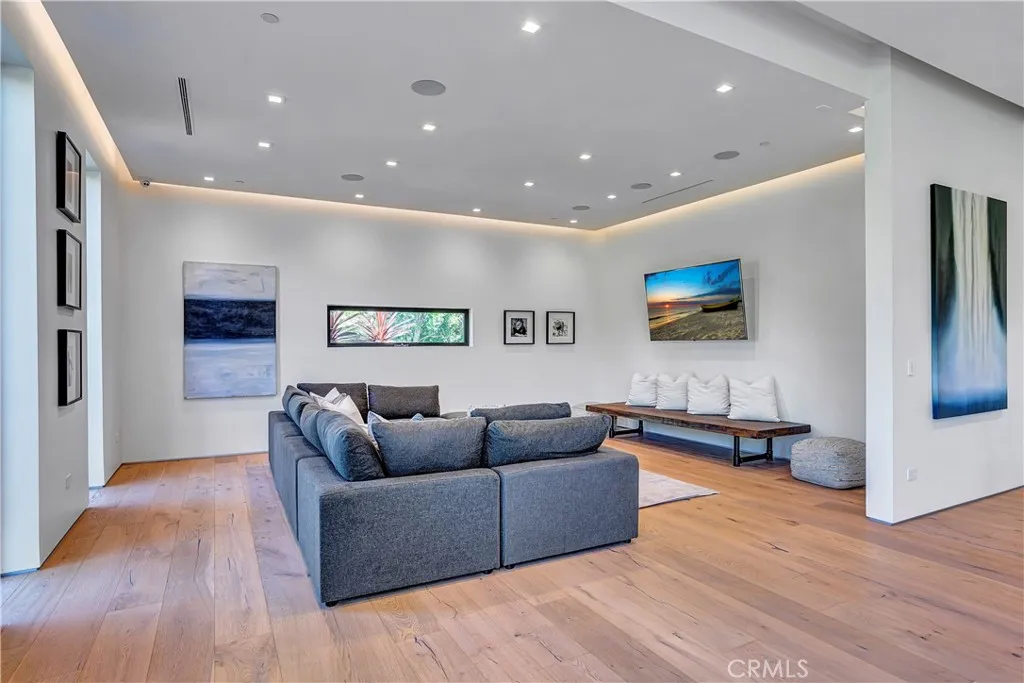 Additional image 54 of 19333 Rosita Street, Tarzana, CA 91356