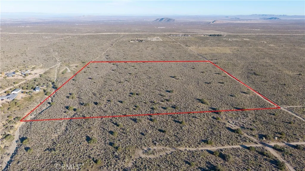 Additional image 2 of 223 Avenue X, Llano, CA 93544