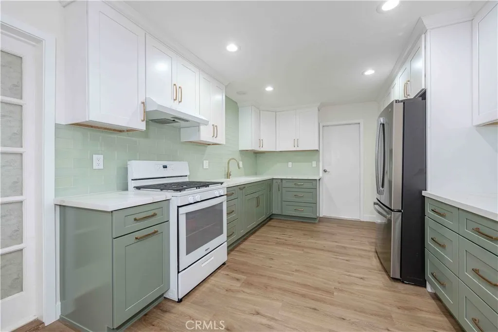 Additional image 7 of 17391 Waal Circle, Huntington Beach, CA 92647