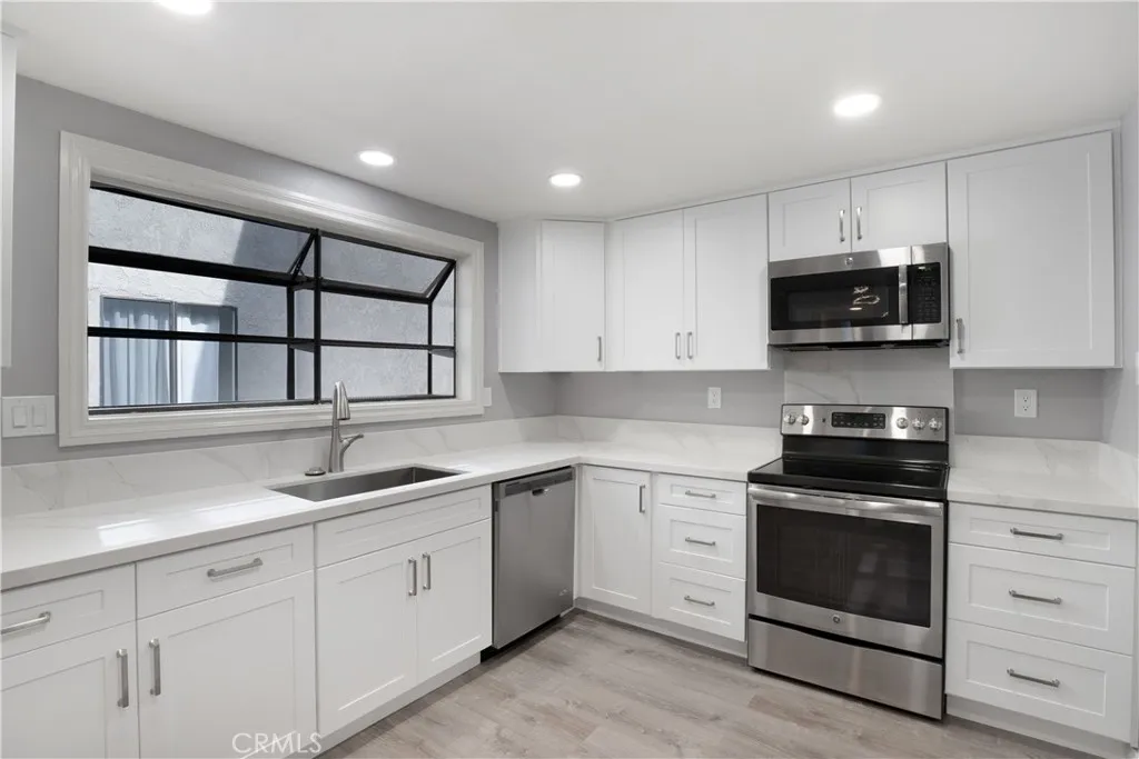 Additional image 52 of 57 Claret, Irvine, CA 92614