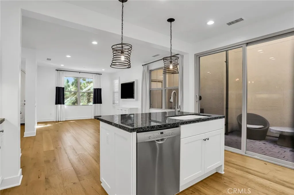 Additional image 60 of 105 Northern Point, Irvine, CA 92618