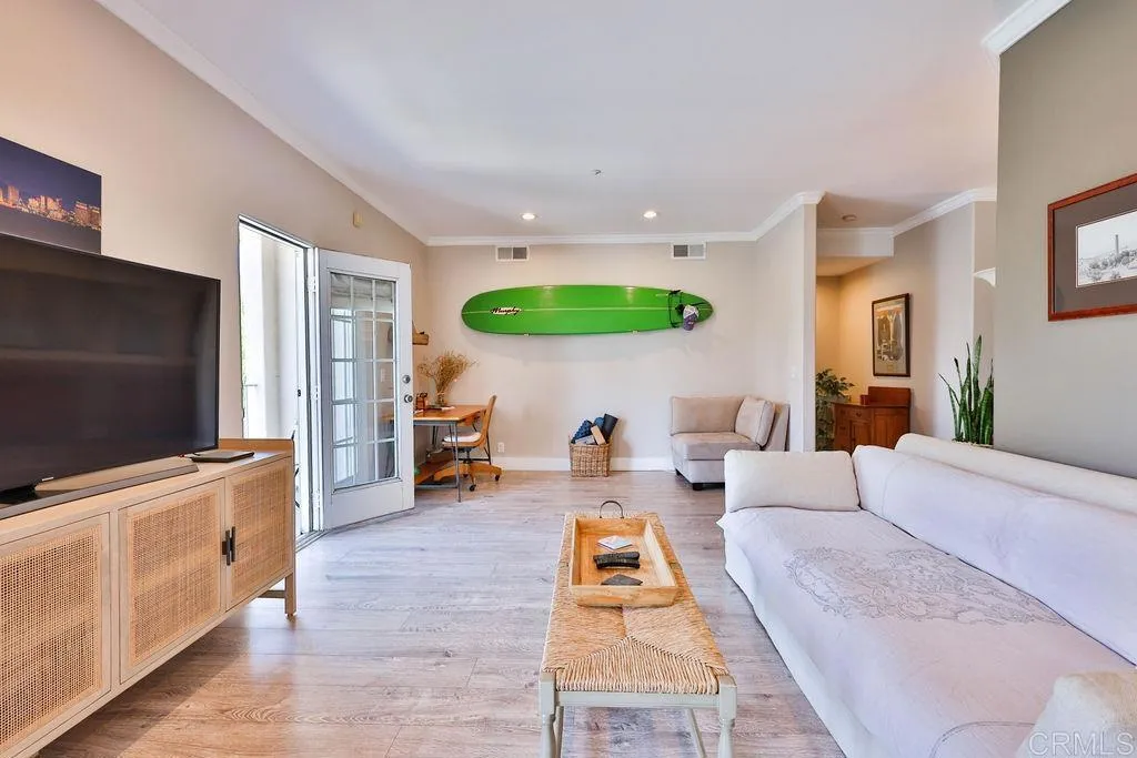 Additional image 100 of 229 Orange Ave Unit 3, Coronado, CA 92118