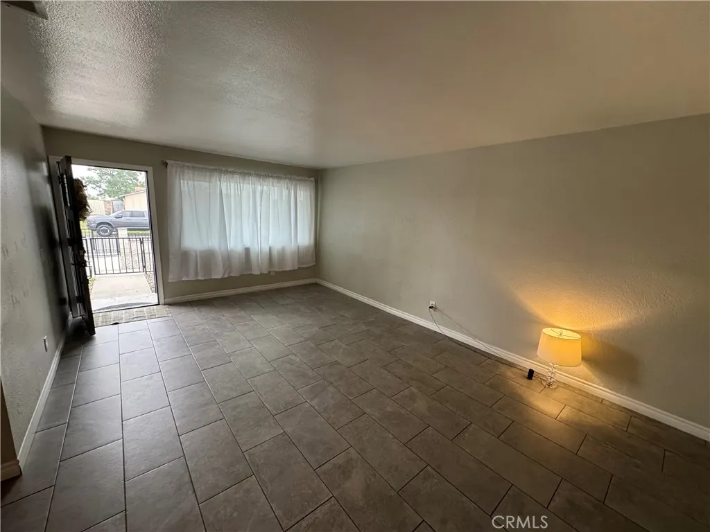 Additional image 33 of 428 E Montrose St, Rialto, CA 92376