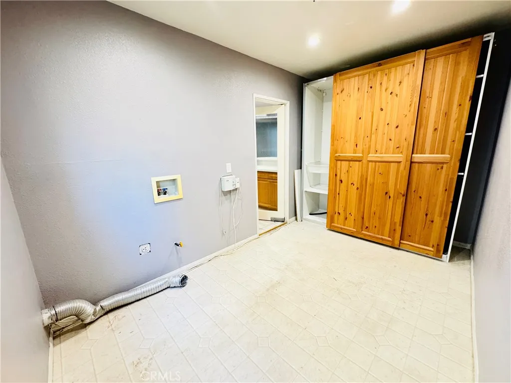 Additional image 11 of 17804 San Fernando Mission, Granada Hills, CA 91344